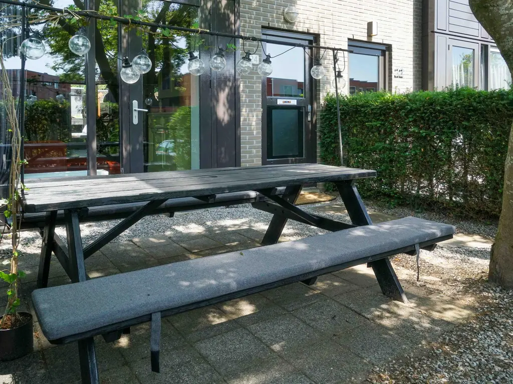 Lage Geeren 24, HOOGLAND