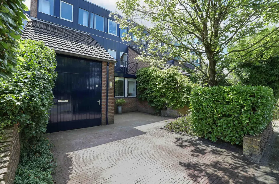 van Dedemlaan 23