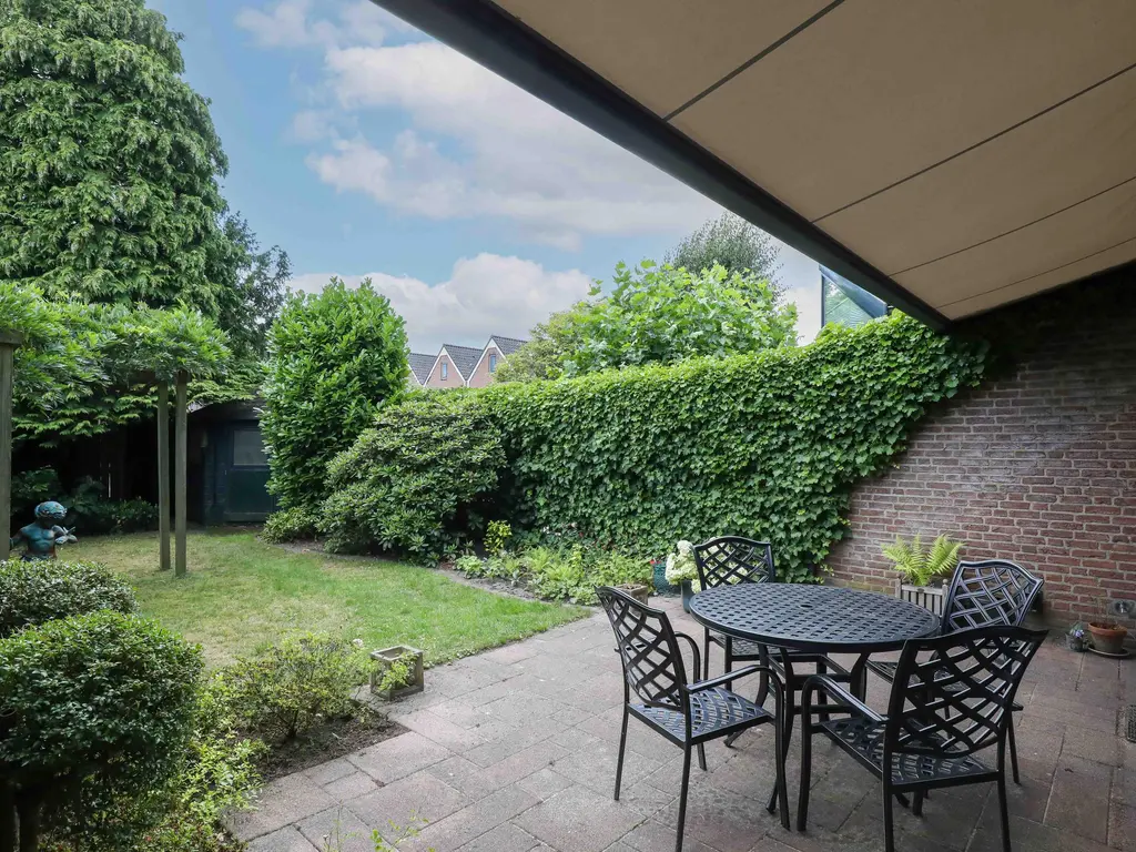 van Dedemlaan 23, HOEVELAKEN