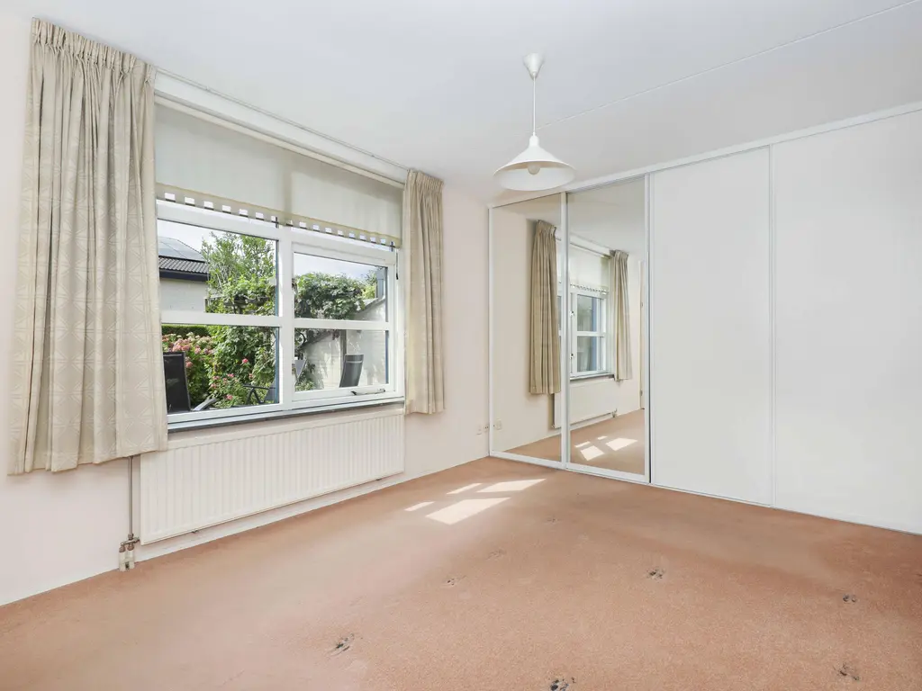 Wittert van Hooglandlaan 18, HOOGLAND