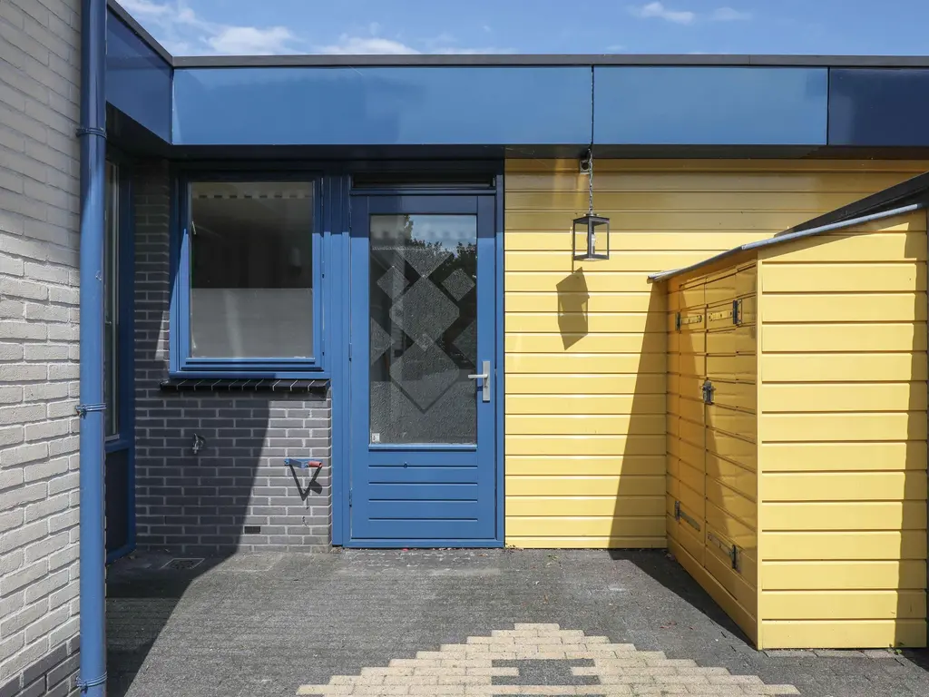 Wittert van Hooglandlaan 18, HOOGLAND
