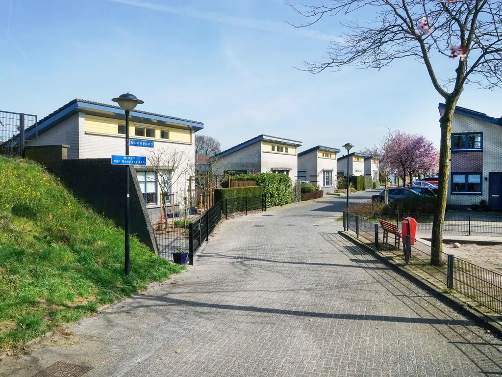 Wittert van Hooglandlaan 18, HOOGLAND