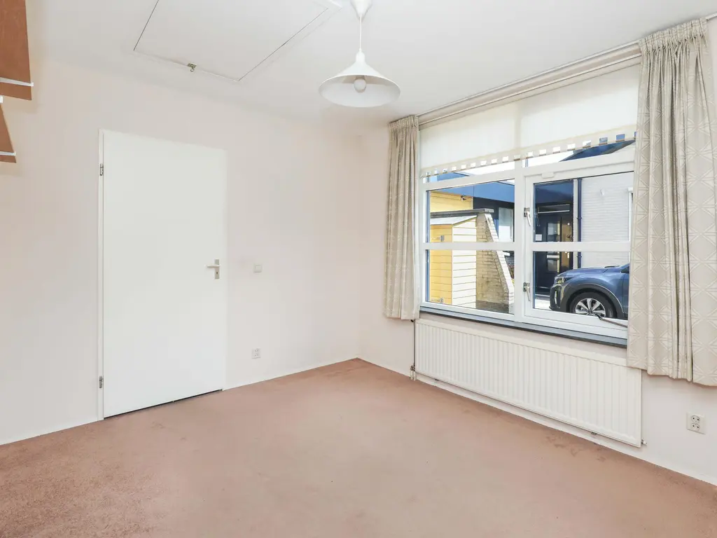 Wittert van Hooglandlaan 18, HOOGLAND