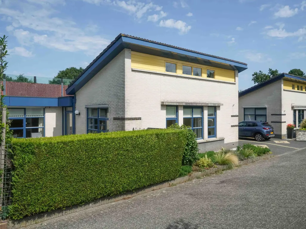 Wittert van Hooglandlaan 18, HOOGLAND