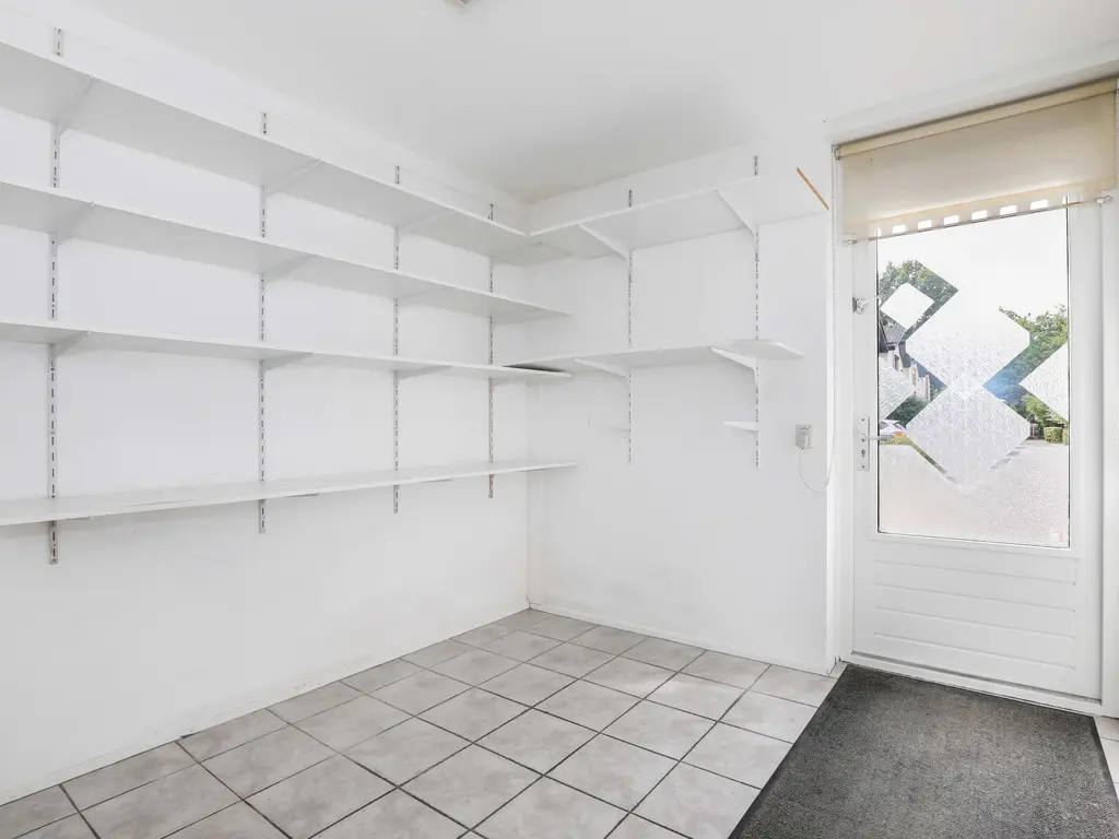 Wittert van Hooglandlaan 18, HOOGLAND