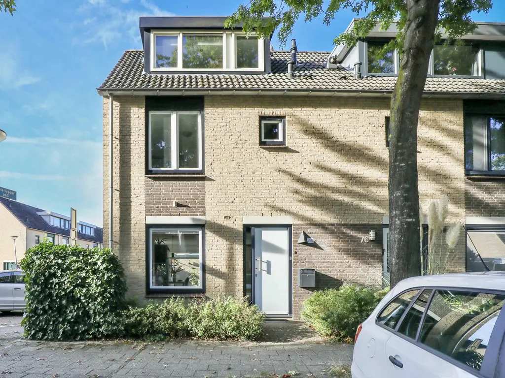 Ambachtlaan 78, HOOGLAND