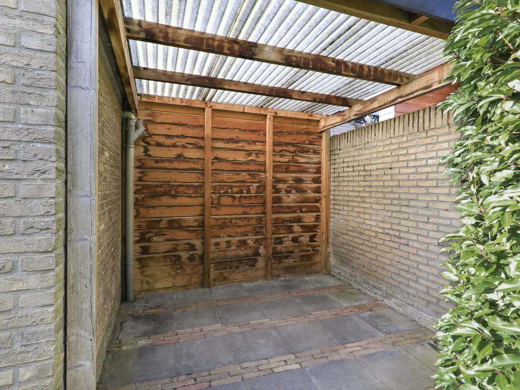 Ambachtlaan 78, HOOGLAND