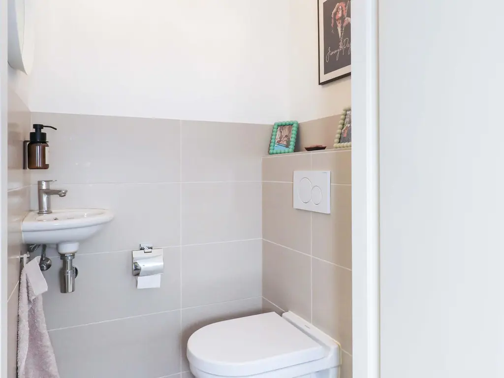 Ambachtlaan 78, HOOGLAND