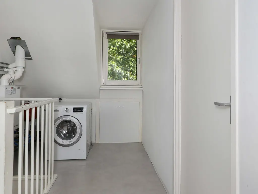 Ambachtlaan 78, HOOGLAND