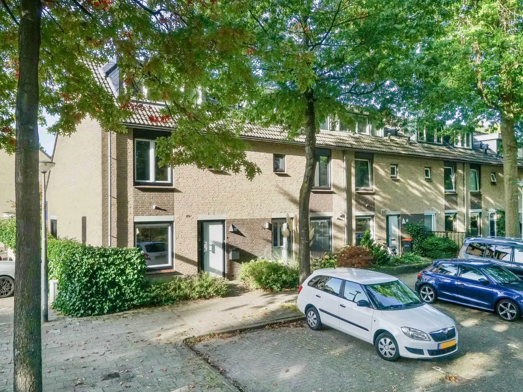 Ambachtlaan 78, HOOGLAND