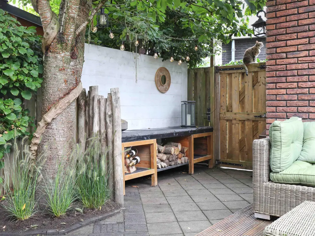 Hanzeboulevard 61, HOOGLANDERVEEN