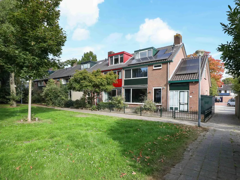 Ottersgat 2, HOEVELAKEN