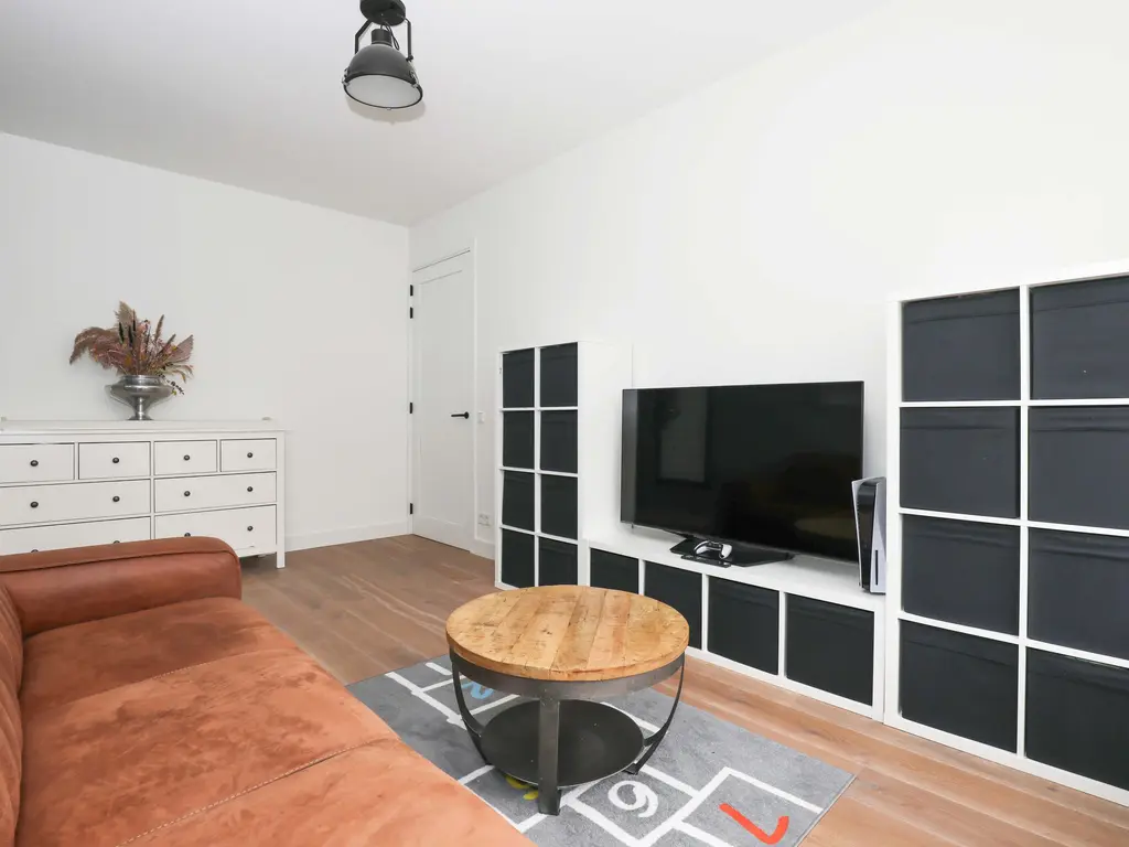 Greep 6, HOOGLANDERVEEN