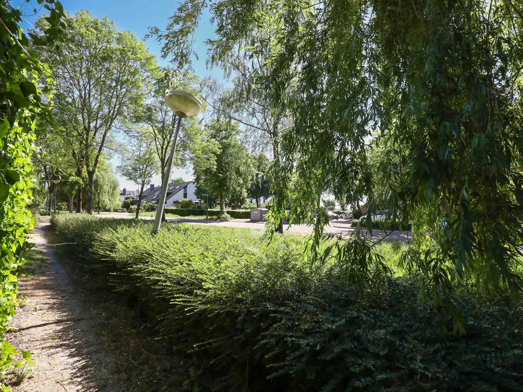 Kruiskruidlaan 58, BAARN