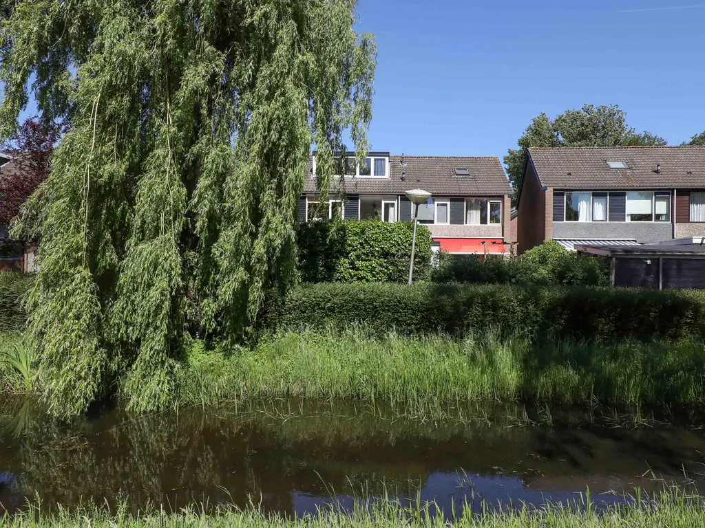 Kruiskruidlaan 58, BAARN