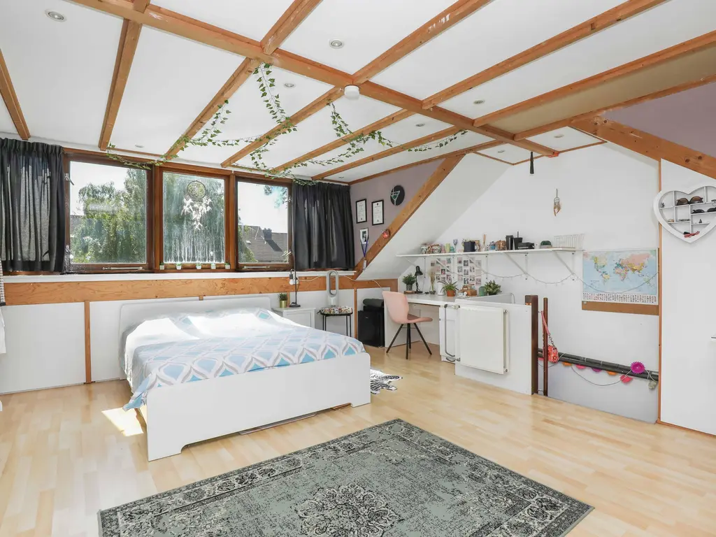 Kruiskruidlaan 58, BAARN