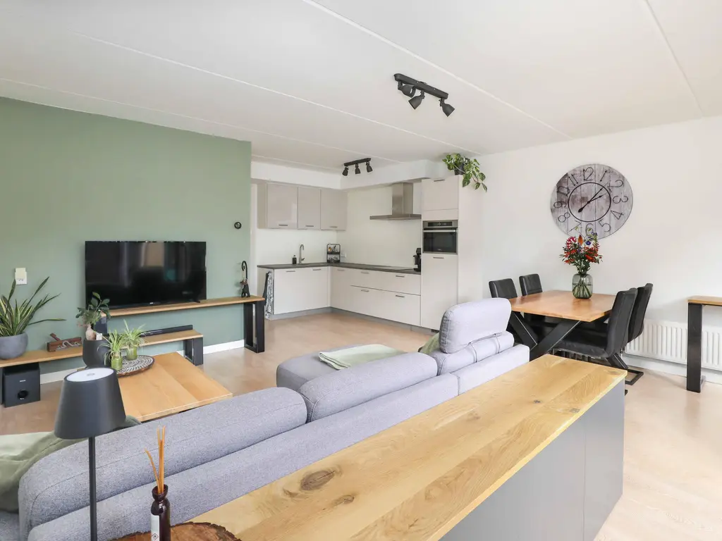 Zuivelhof 21, HOOGLAND