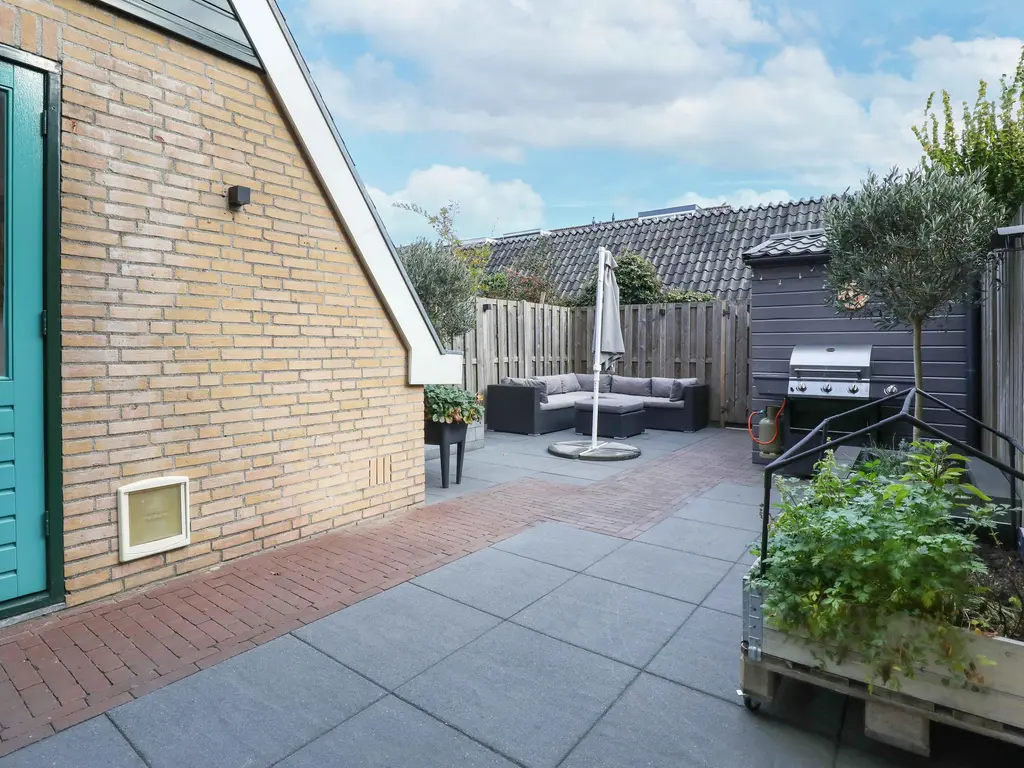 Zuivelhof 21, HOOGLAND