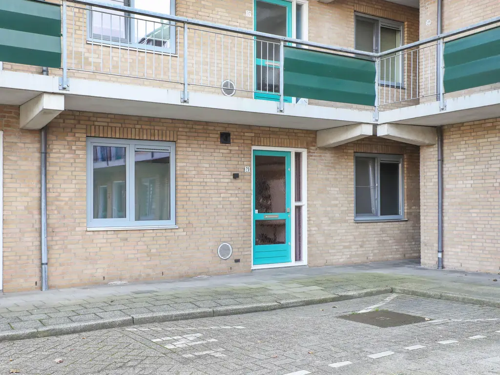 Zuivelhof 21, HOOGLAND