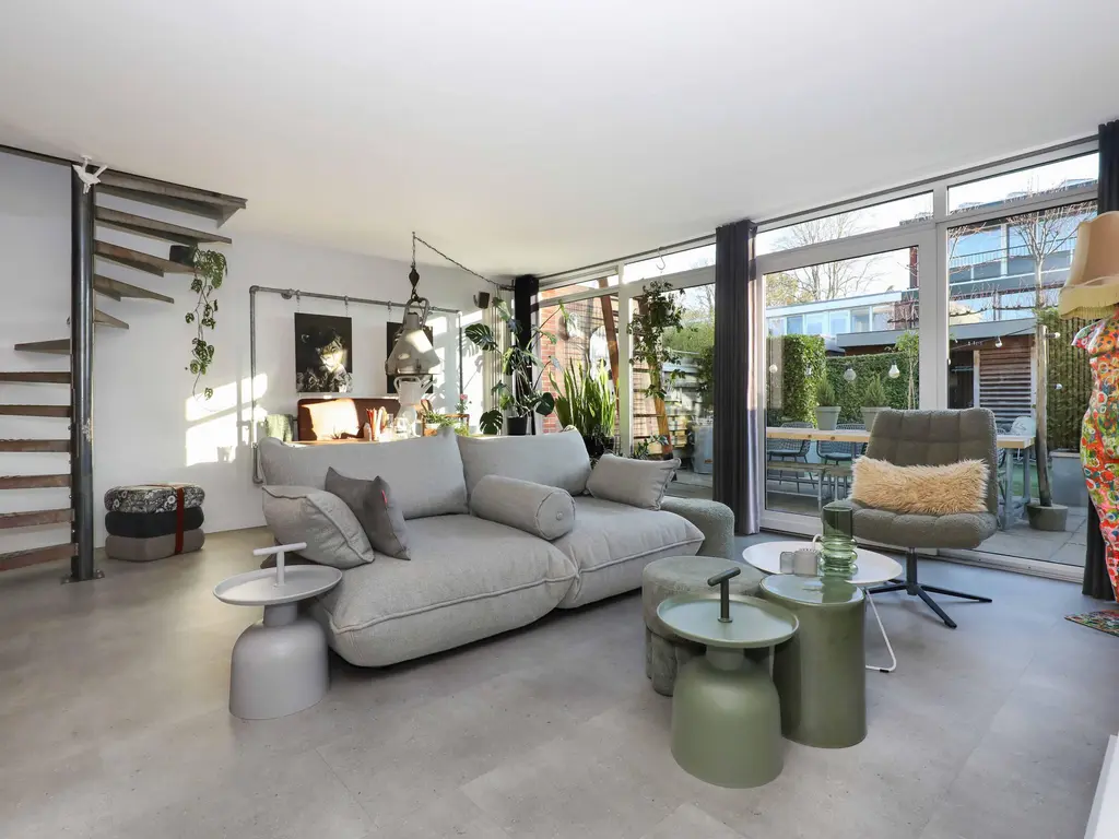 Fluitekamp 10, HOOGLAND