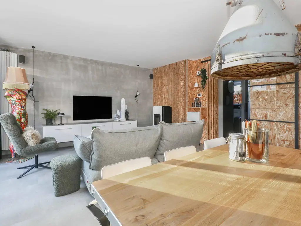 Fluitekamp 10, HOOGLAND