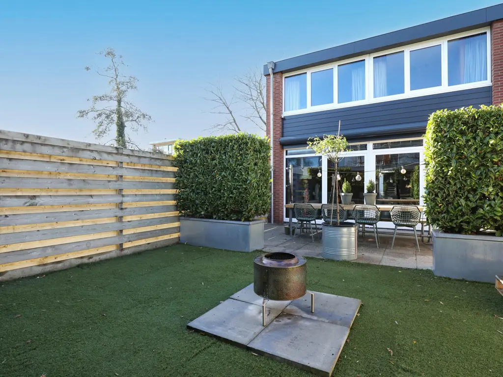 Fluitekamp 10, HOOGLAND