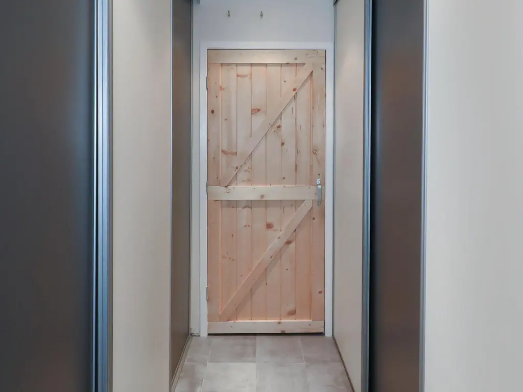 Fluitekamp 10, HOOGLAND