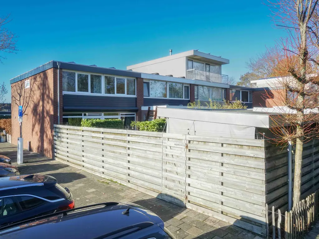 Fluitekamp 10, HOOGLAND