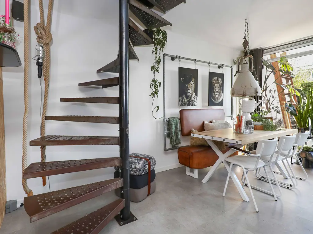 Fluitekamp 10, HOOGLAND