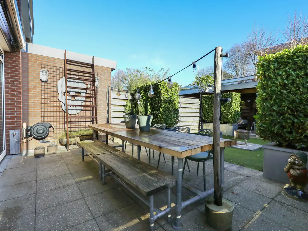 Fluitekamp 10, HOOGLAND