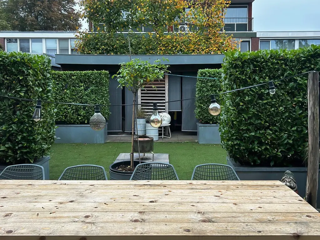 Fluitekamp 10, HOOGLAND