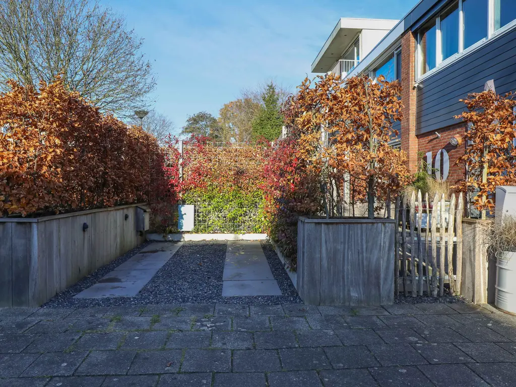 Fluitekamp 10, HOOGLAND