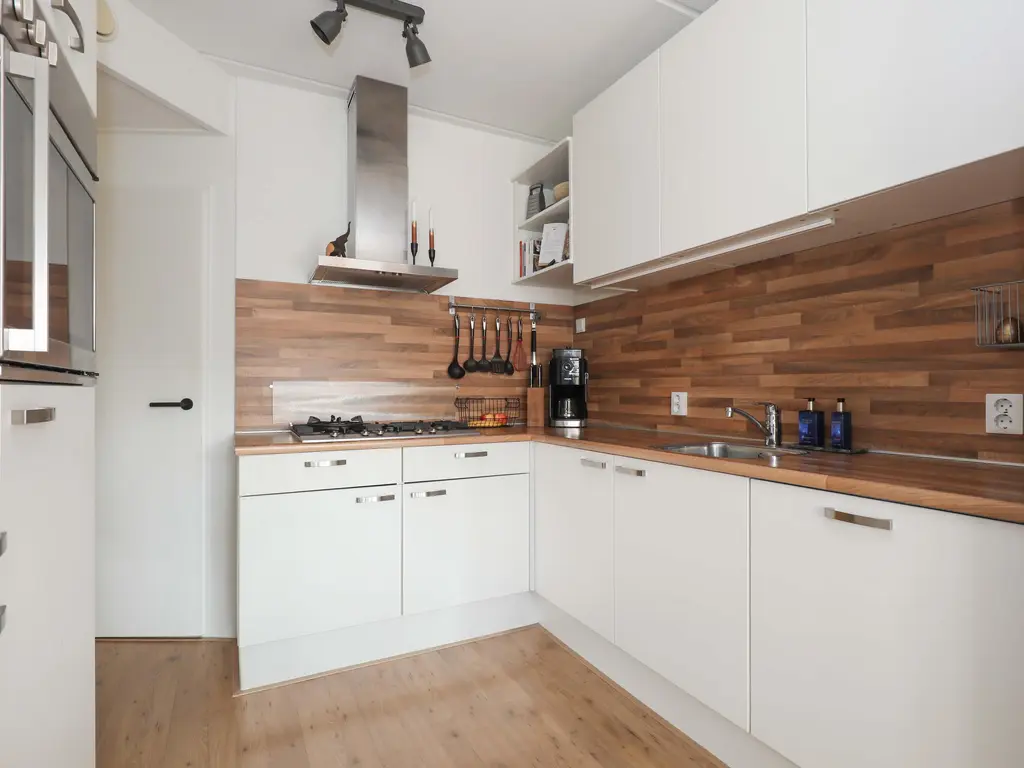 Zuivelhof 44, HOOGLAND