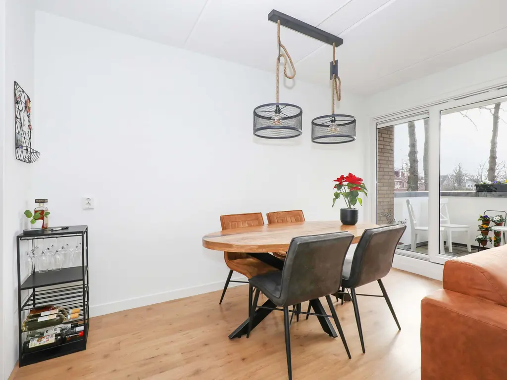 Zuivelhof 44, HOOGLAND