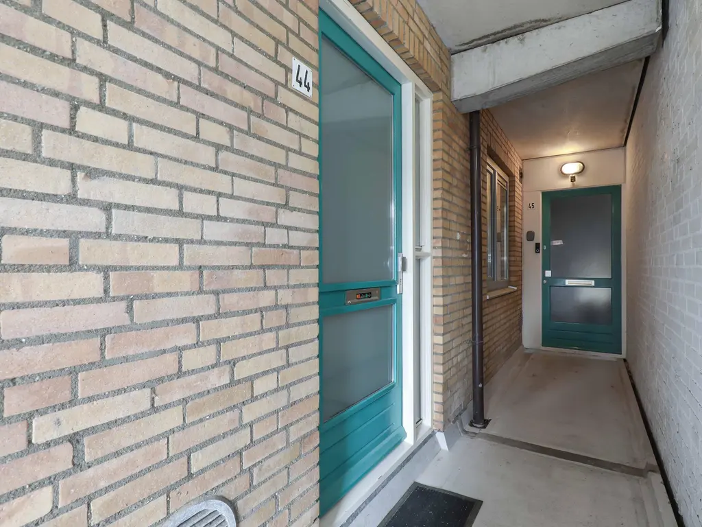 Zuivelhof 44, HOOGLAND