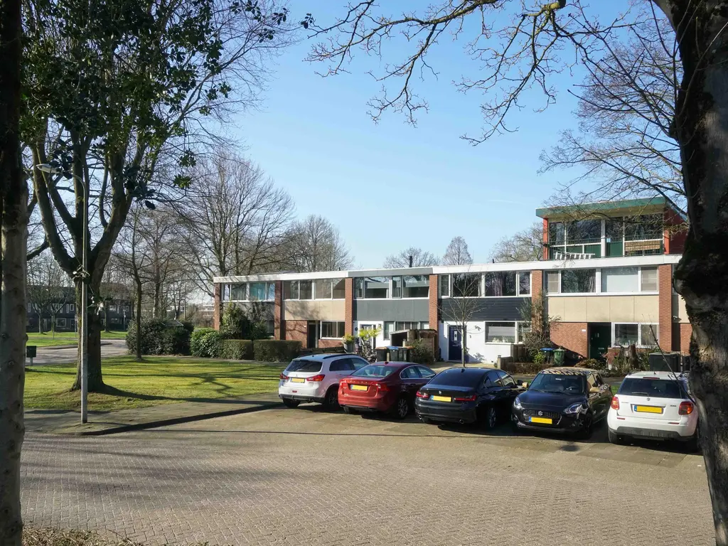 Zandkamp 317, HOOGLAND