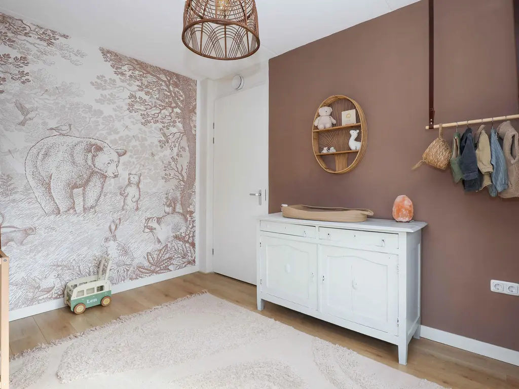 Ambachtlaan 1A, HOOGLAND