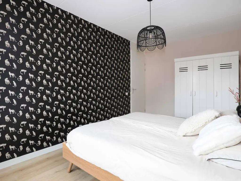 Ambachtlaan 1A, HOOGLAND