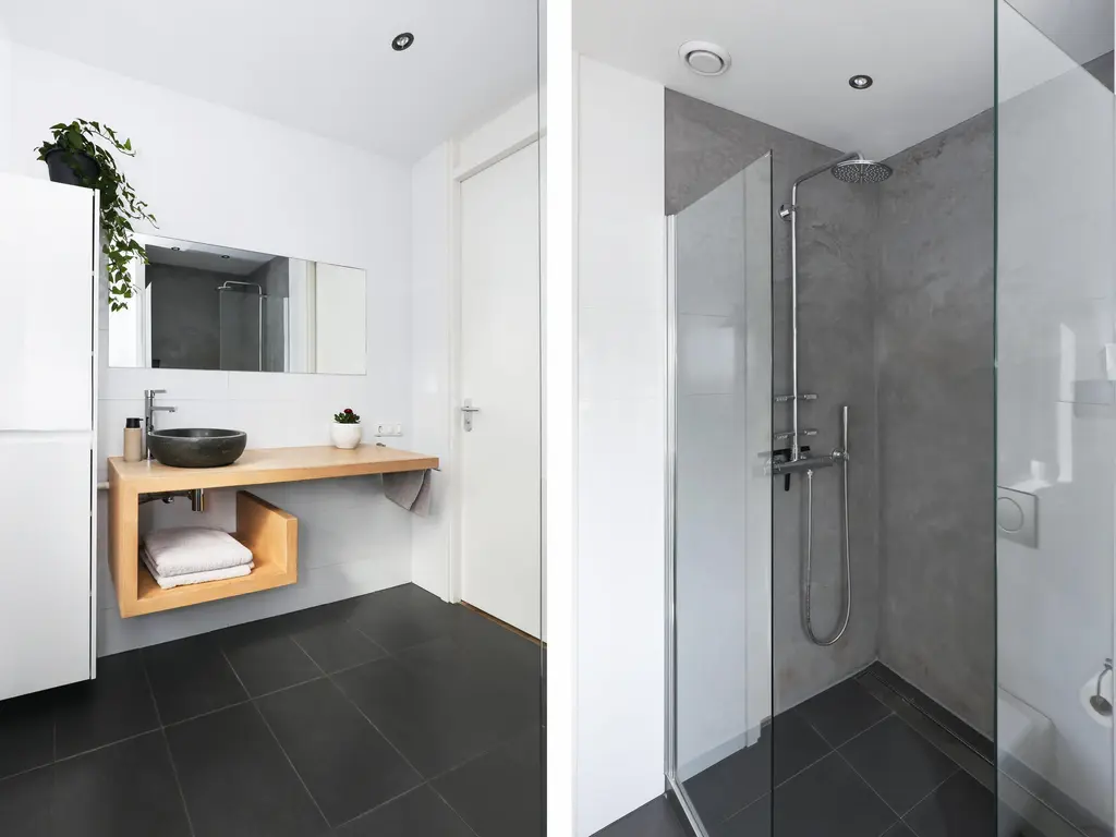 Ambachtlaan 1A, HOOGLAND