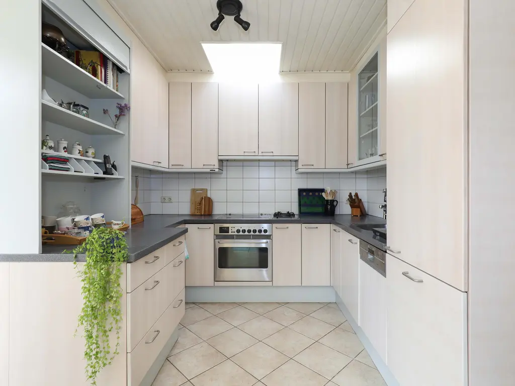 Kolkrijst 174, HOOGLAND