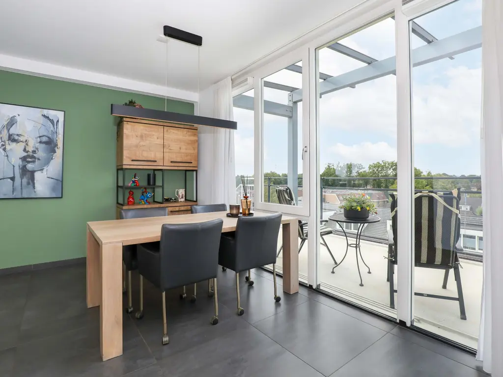Kraailandhof 102, Hoogland