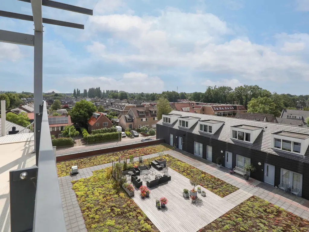 Kraailandhof 102, Hoogland