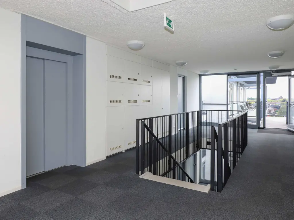 Kraailandhof 102, Hoogland