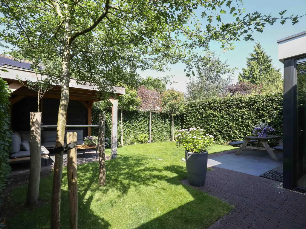 Schrijnwerkerlaan 20, HOOGLAND