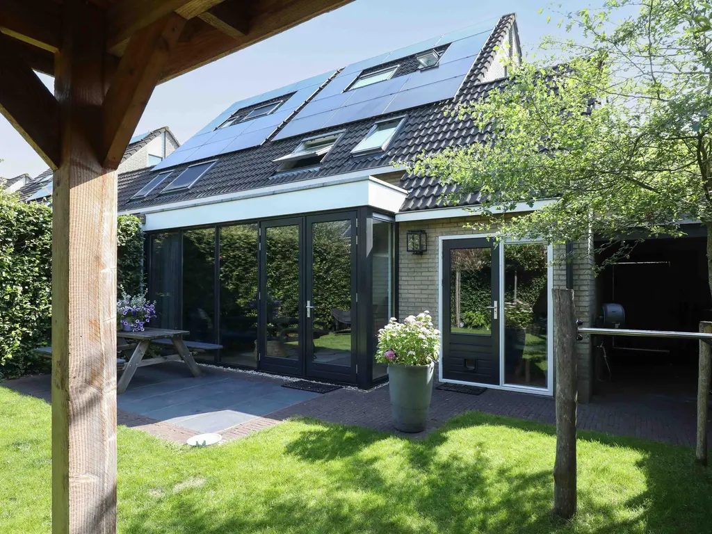 Schrijnwerkerlaan 20, HOOGLAND