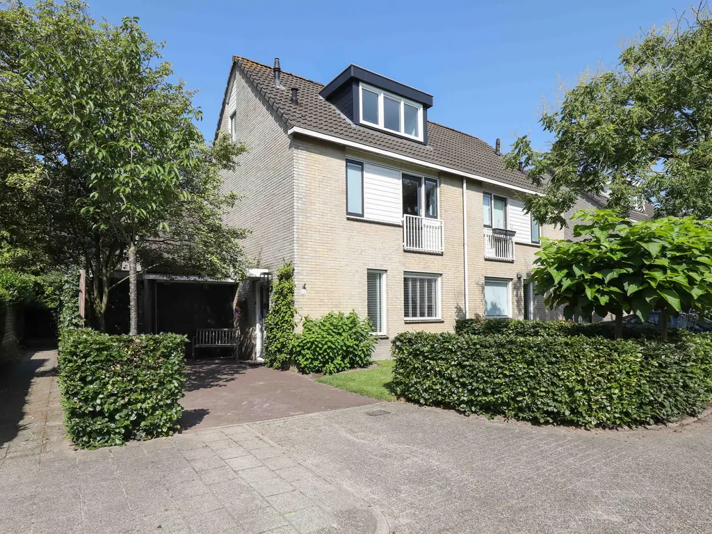 Schrijnwerkerlaan 20, HOOGLAND