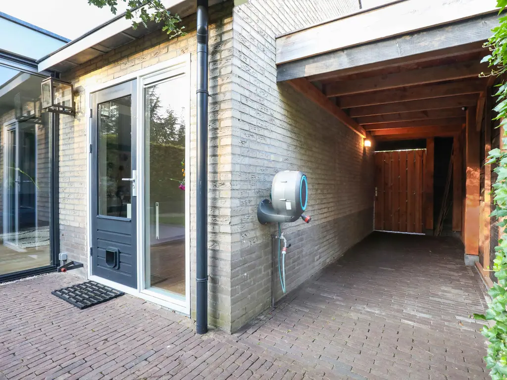 Schrijnwerkerlaan 20, HOOGLAND