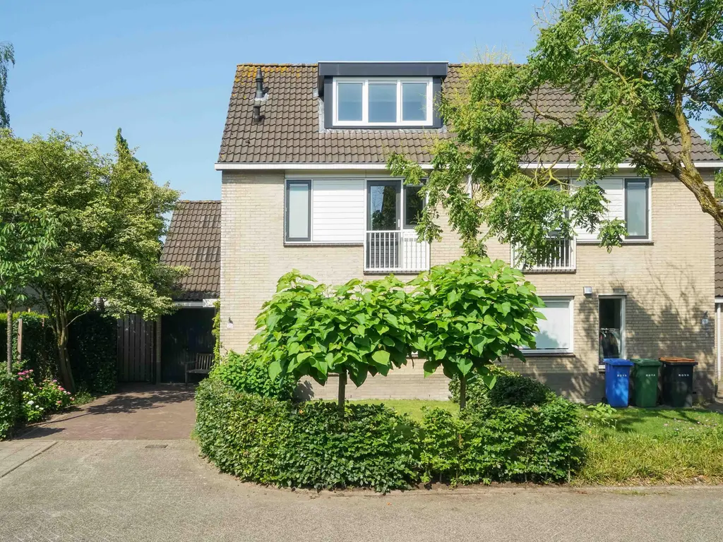 Schrijnwerkerlaan 20, HOOGLAND