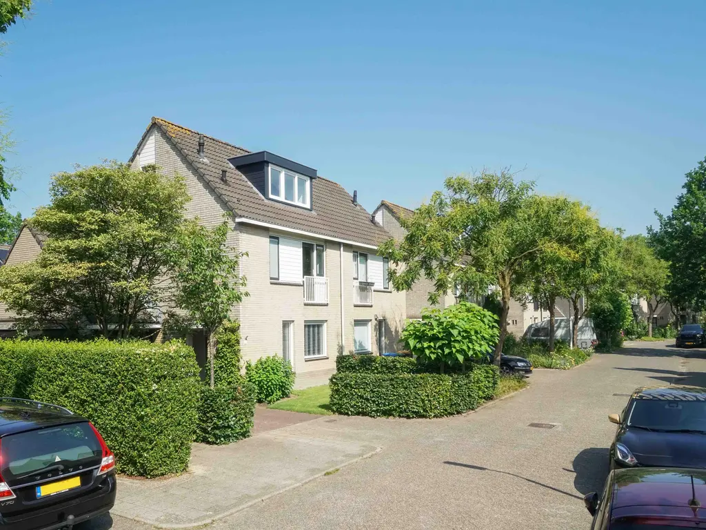 Schrijnwerkerlaan 20, HOOGLAND