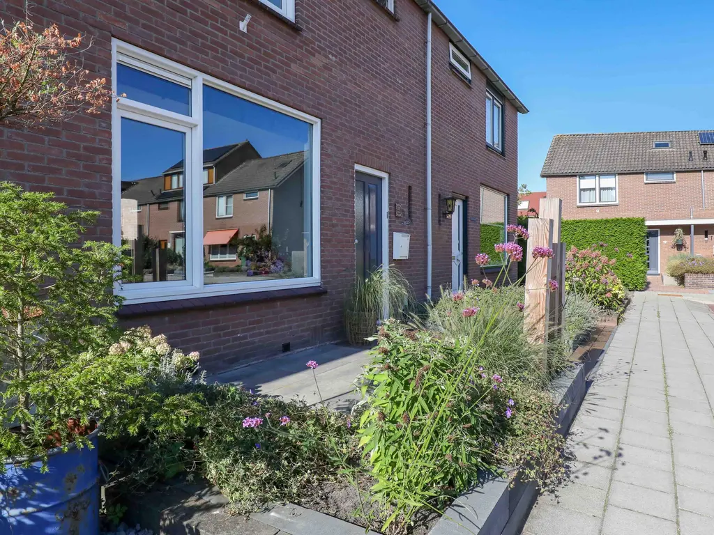 Bosserdijk 25, HOOGLAND